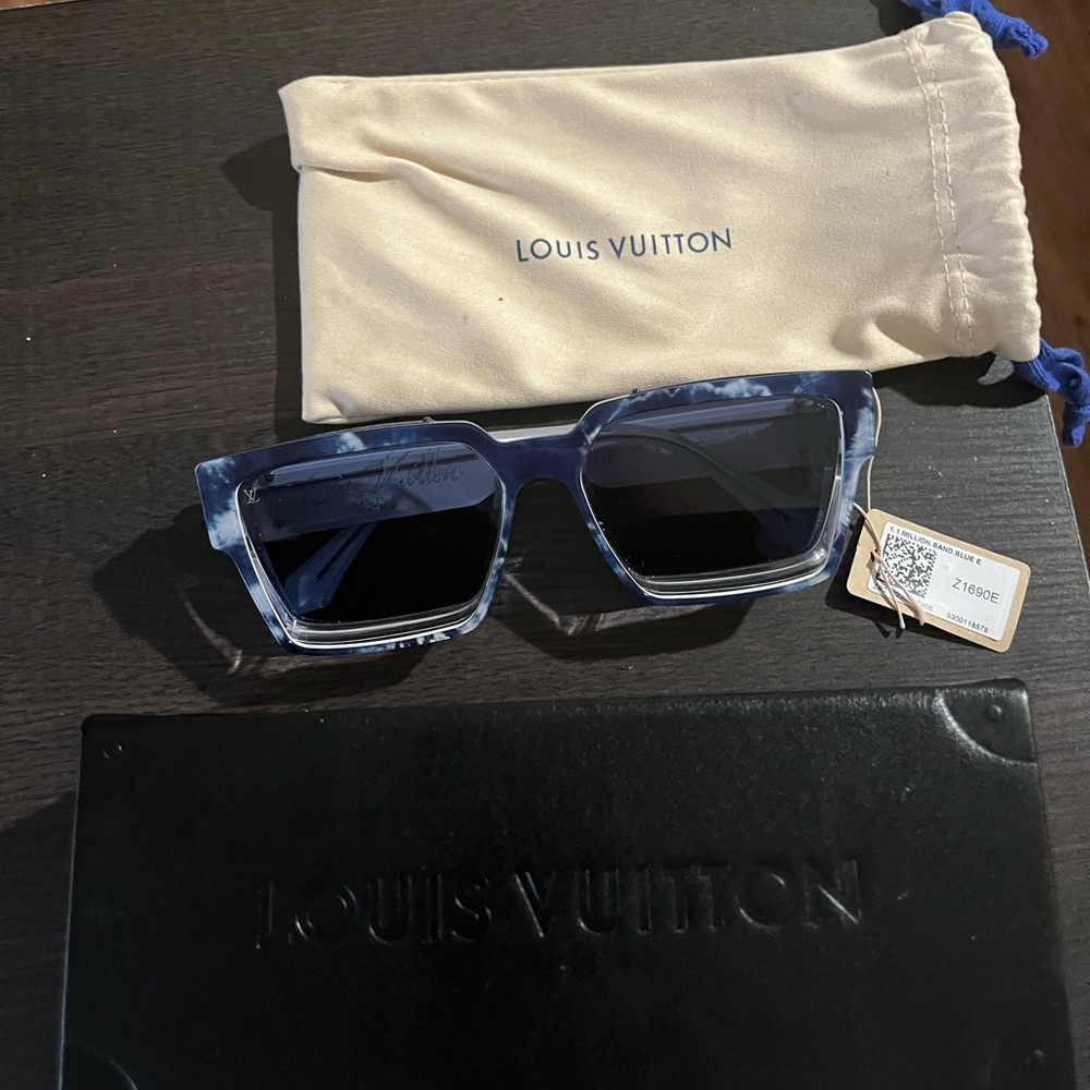 LV Shades - Picture 3 of 4